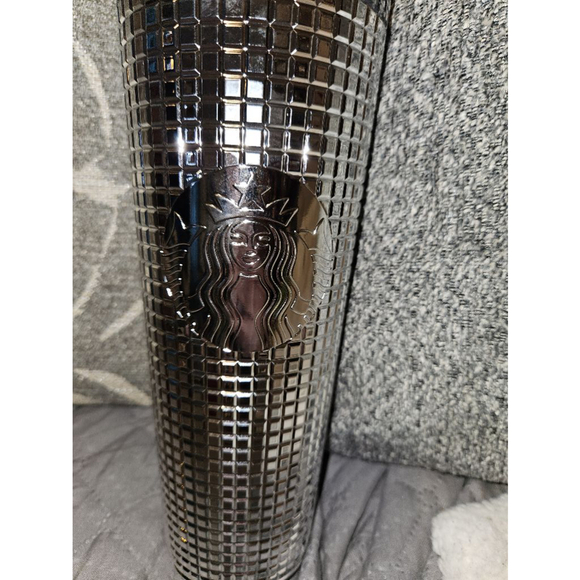 Starbucks 2023 Holiday Silver Chrome Grid Tumbler 24oz Venti Size New - Picture 7 of 8
